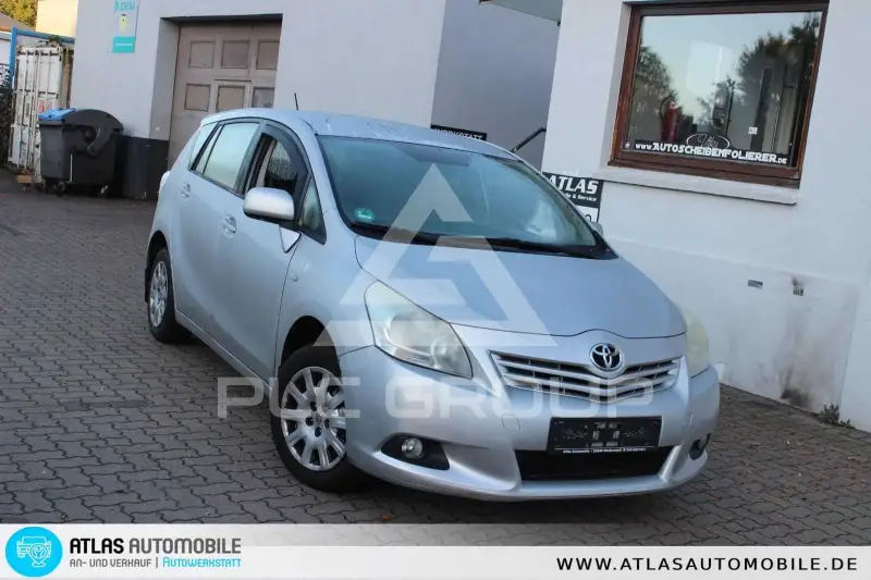2009 Toyota VERSO