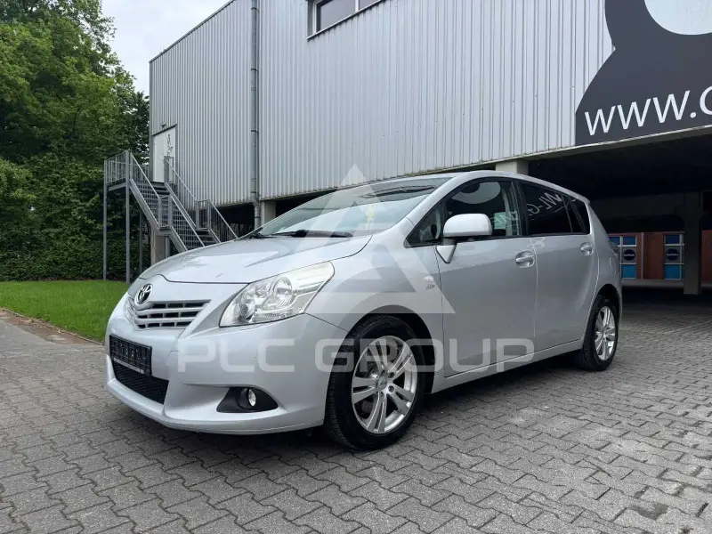 2009 Toyota VERSO