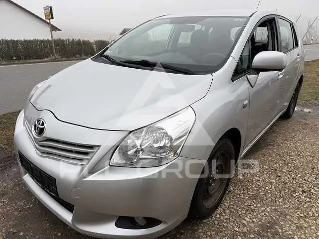 2009 Toyota VERSO