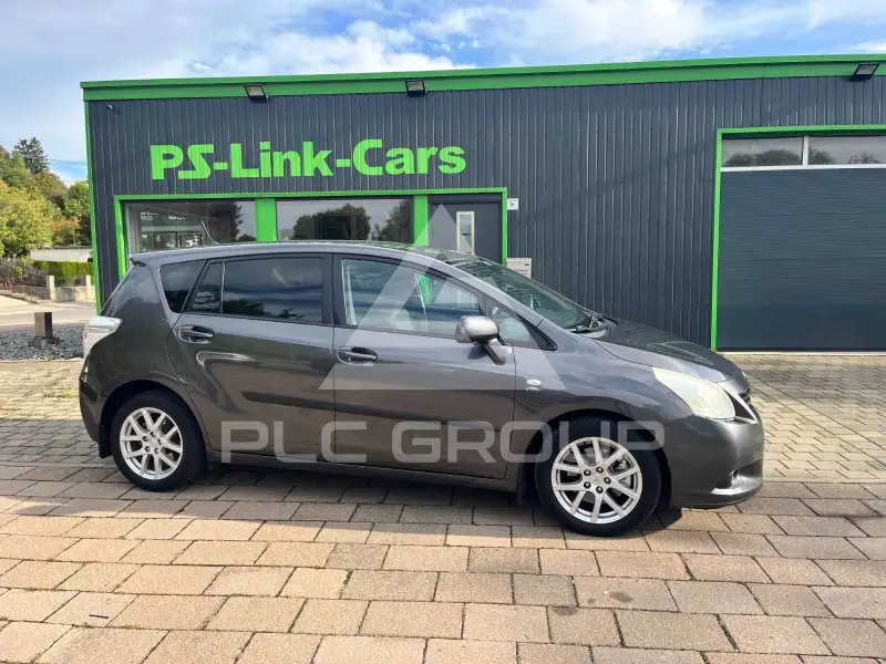 2009 Toyota VERSO
