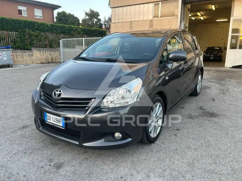 2009 Toyota VERSO