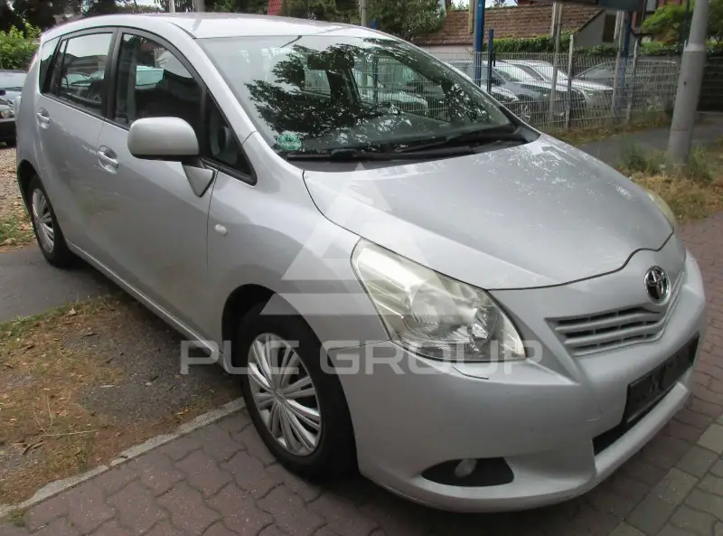 2009 Toyota VERSO