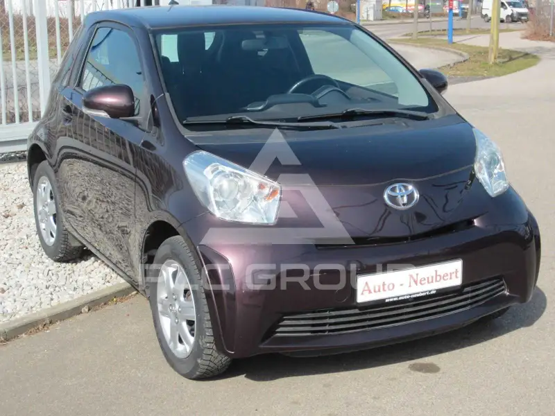 2009 Toyota IQ
