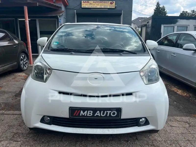 2009 Toyota IQ
