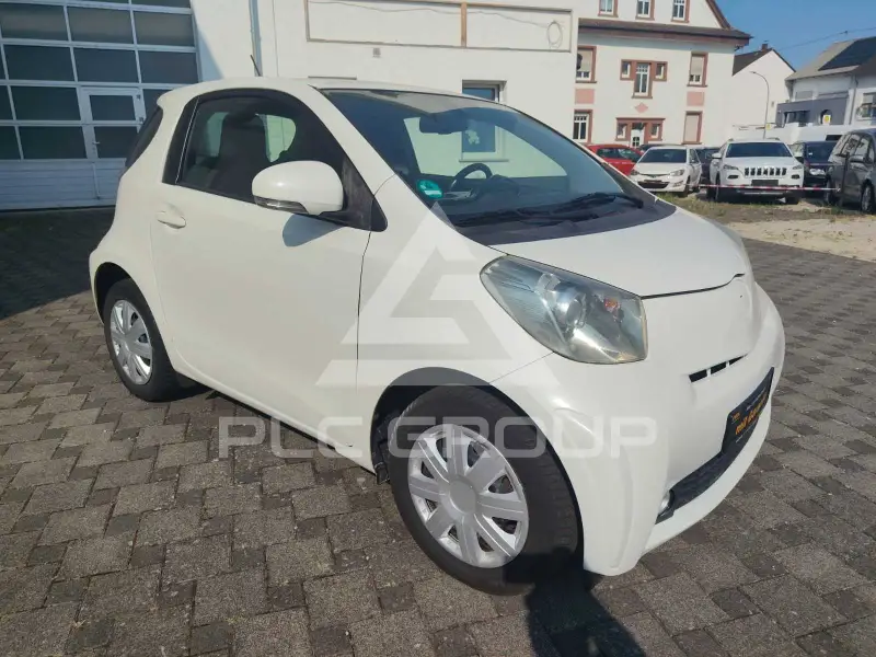 2009 Toyota IQ