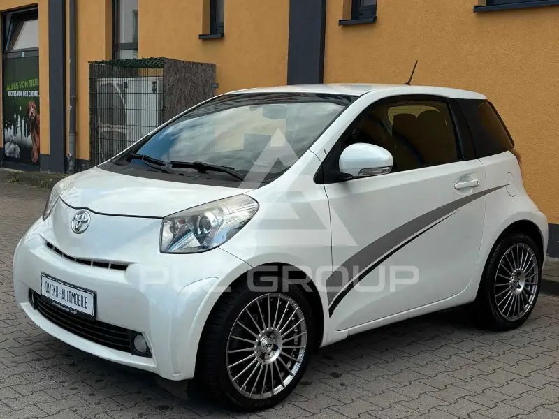 2009 Toyota IQ