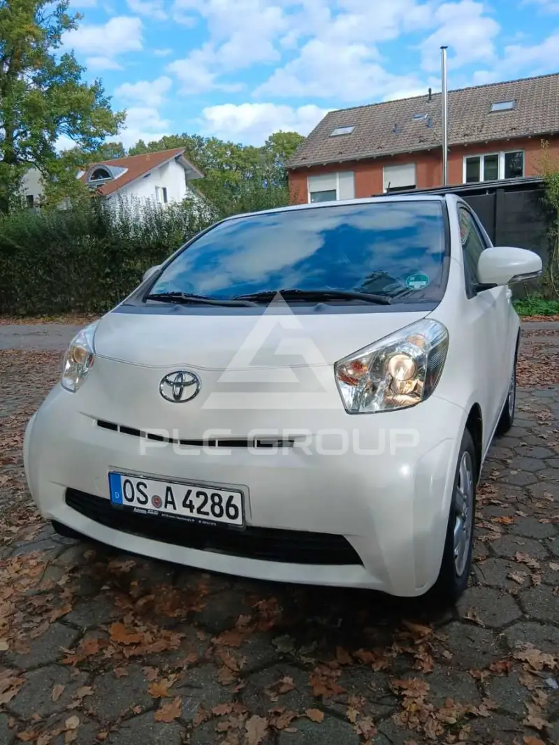 2009 Toyota IQ