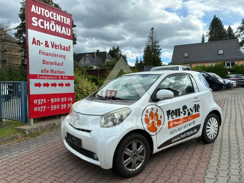 2009 Toyota IQ