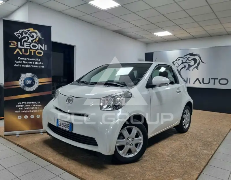 2009 Toyota IQ