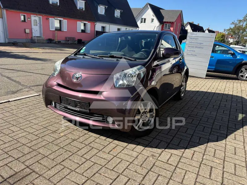 2009 Toyota IQ