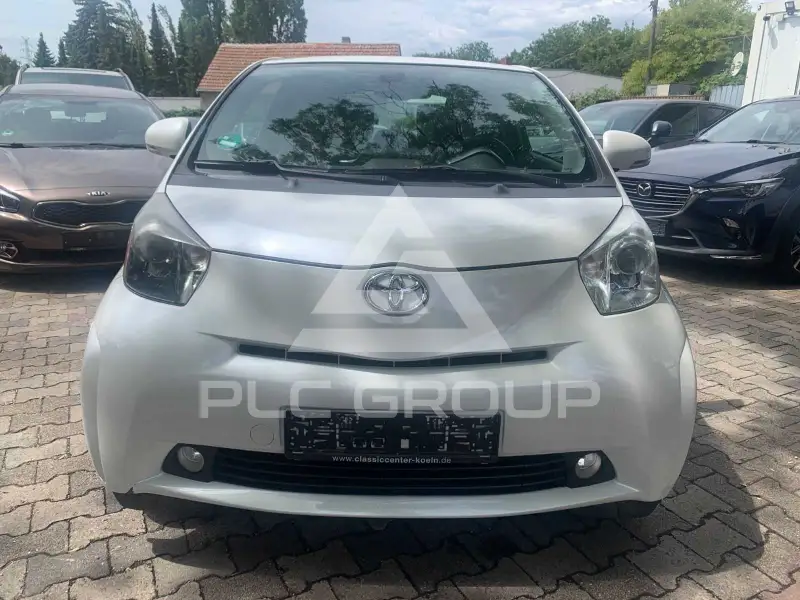 2009 Toyota IQ