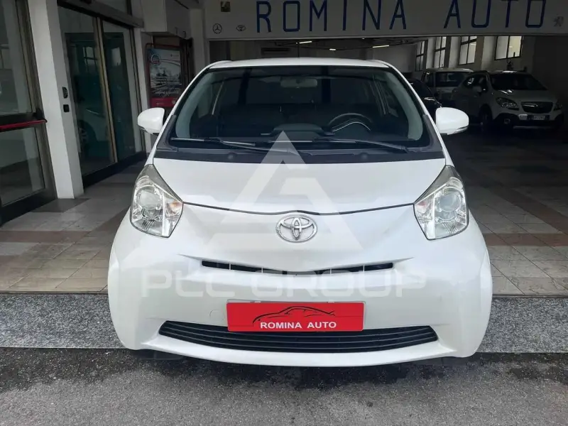 2009 Toyota IQ