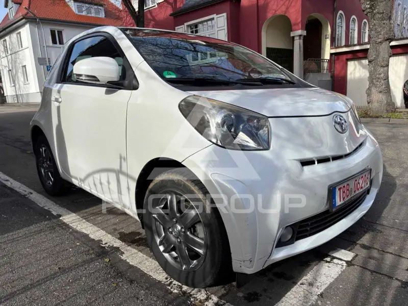 2009 Toyota IQ
