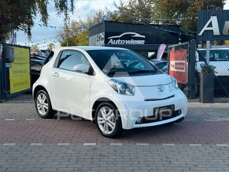 2009 Toyota IQ