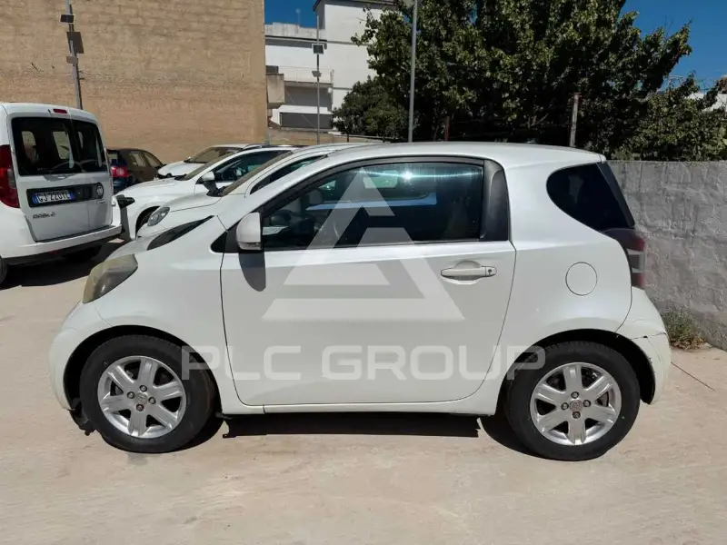 2009 Toyota IQ