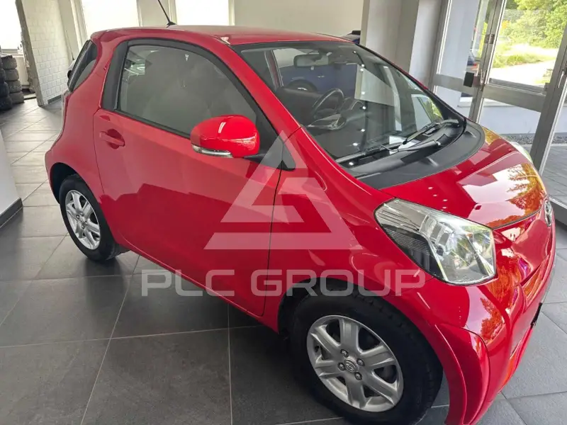 2009 Toyota IQ