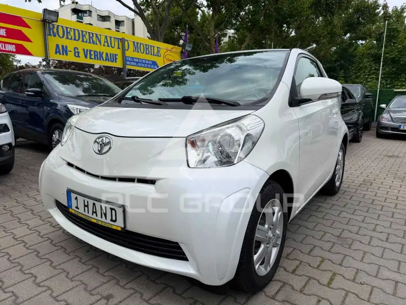 2009 Toyota IQ