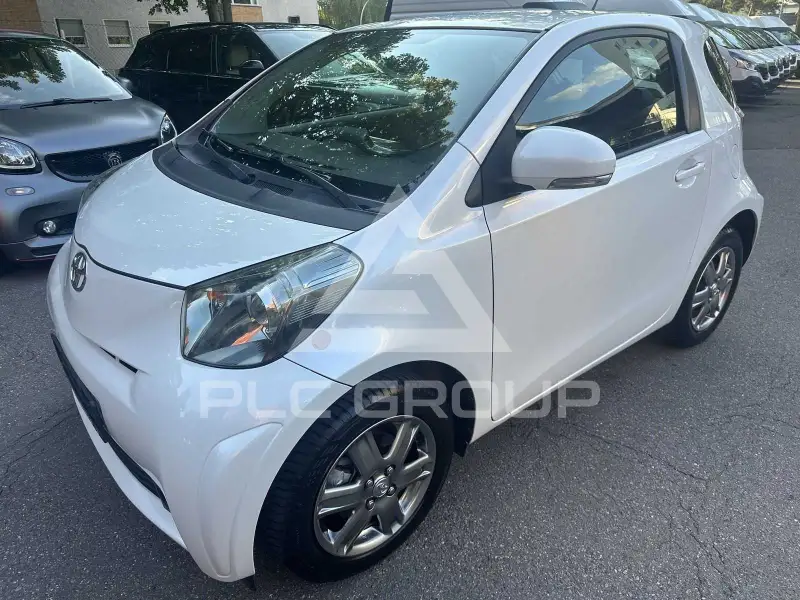2009 Toyota IQ
