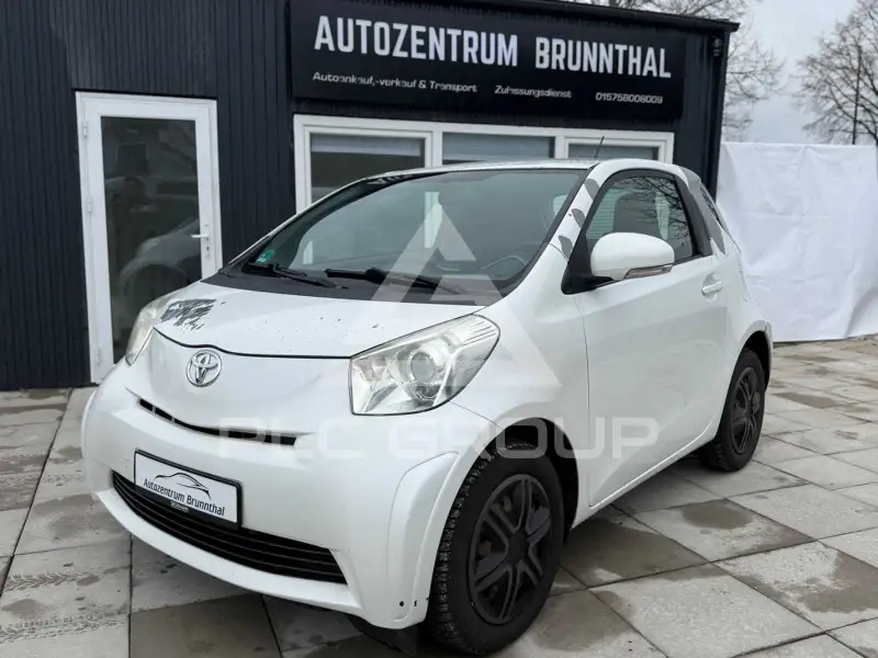 2009 Toyota IQ
