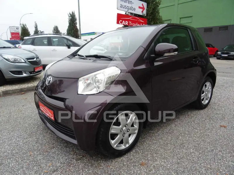 2009 Toyota IQ