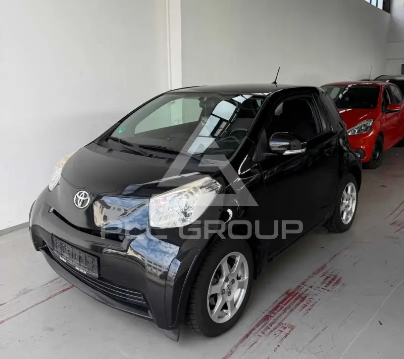 2009 Toyota IQ
