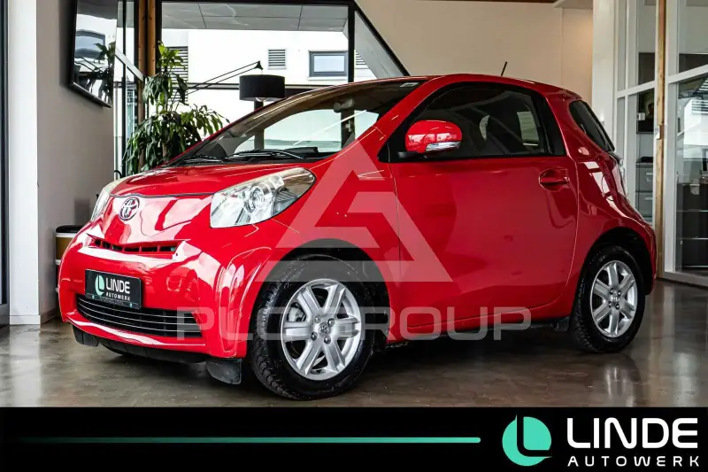 2009 Toyota IQ