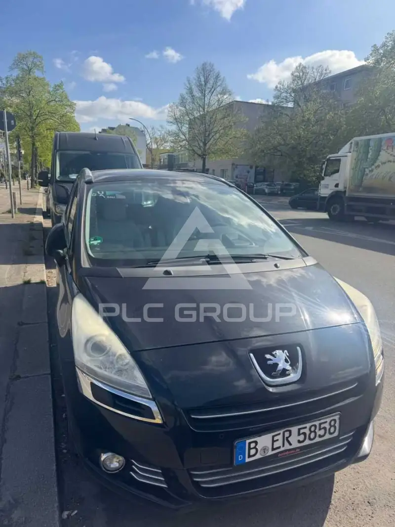 2010 Peugeot 5008
