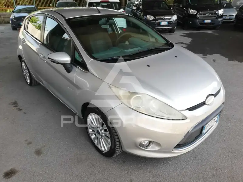 2009 Ford FIESTA