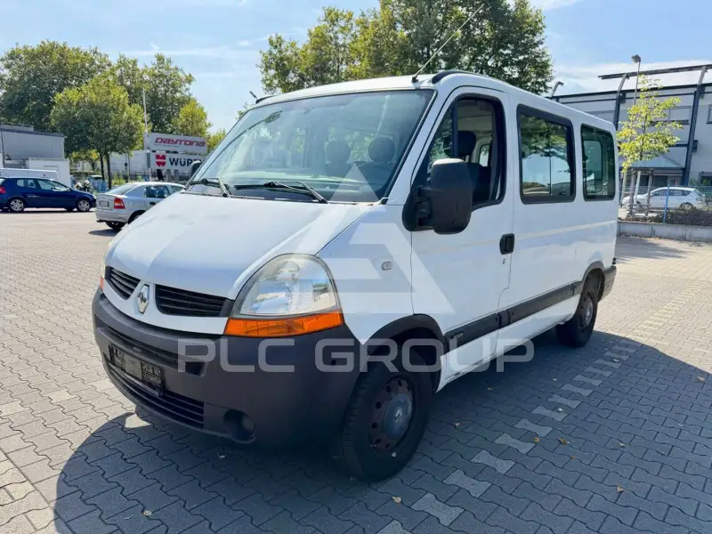 2009 Renault Master