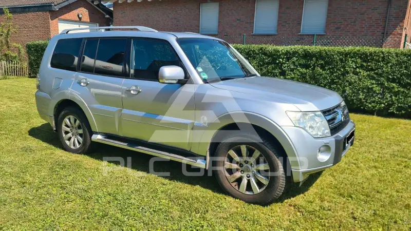 2010 Mitsubishi PAJARO