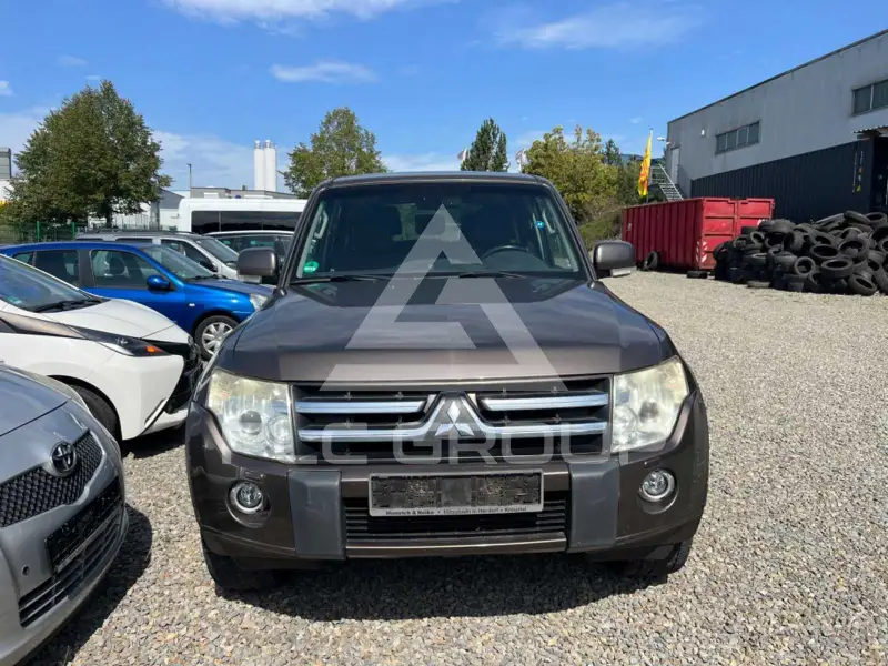 2010 Mitsubishi PAJARO