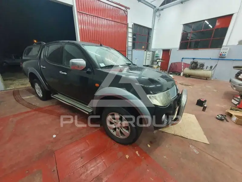 2010 Mitsubishi L200
