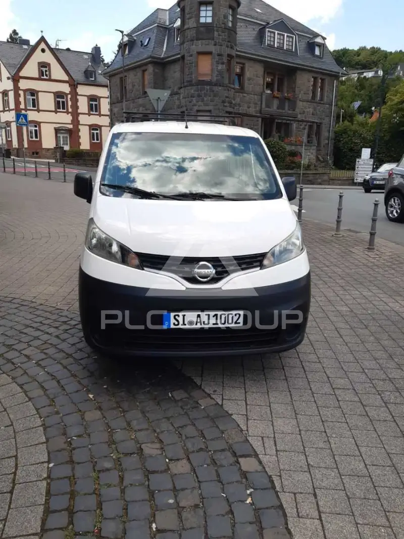 2010 Nissan NV 200
