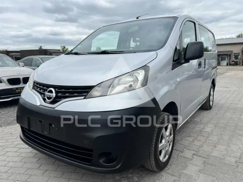 2010 Nissan NV 200