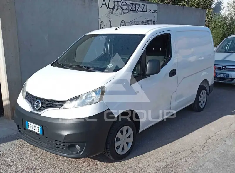 2010 Nissan NV 200