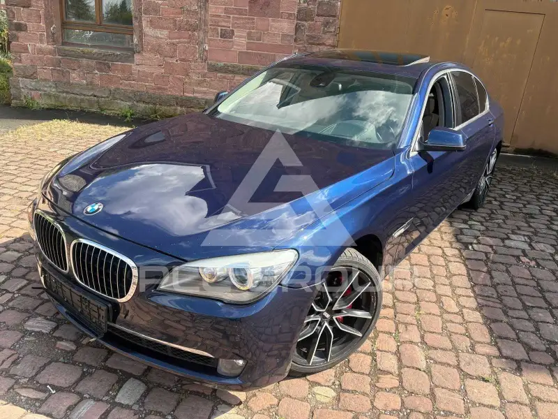 2010 BMW 740