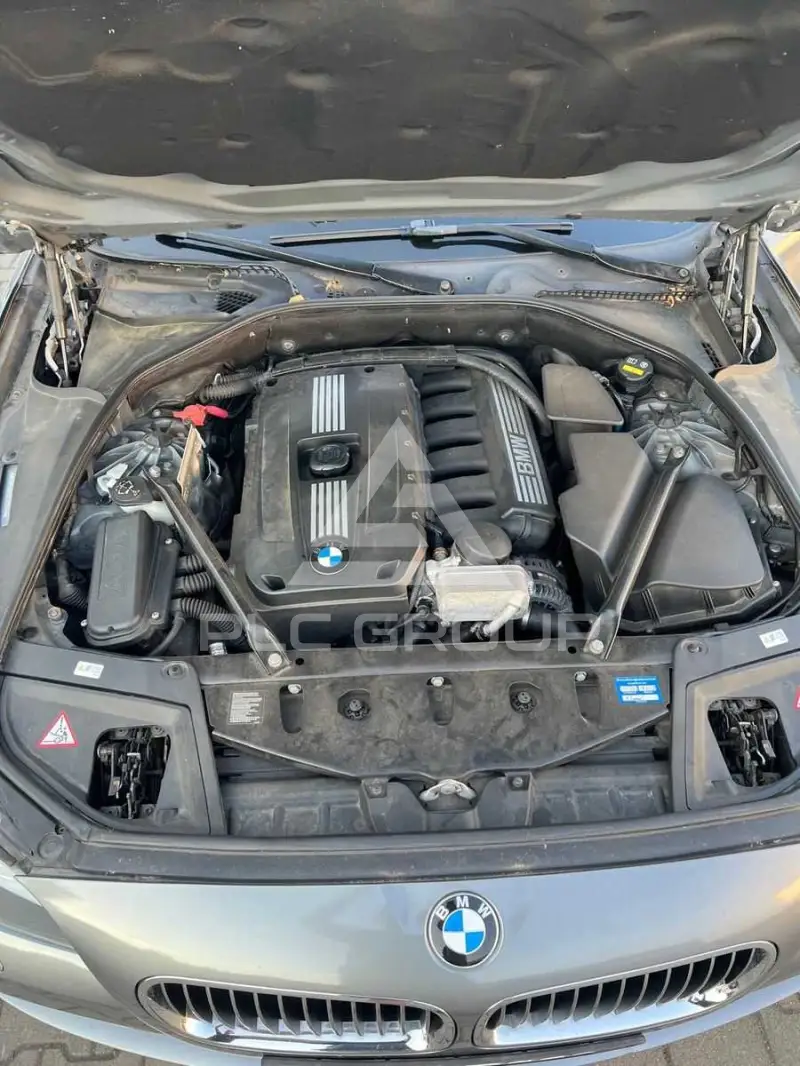 2010 BMW 523