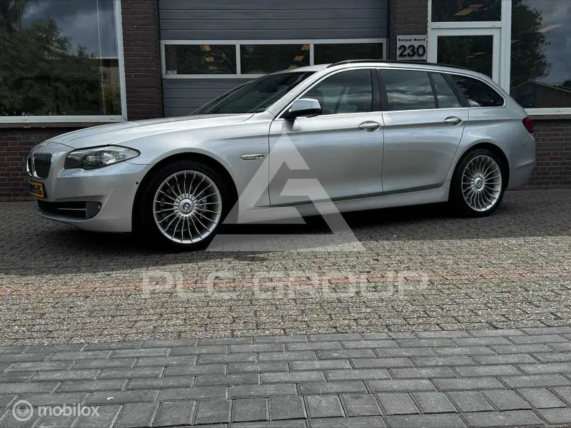 2010 BMW 523