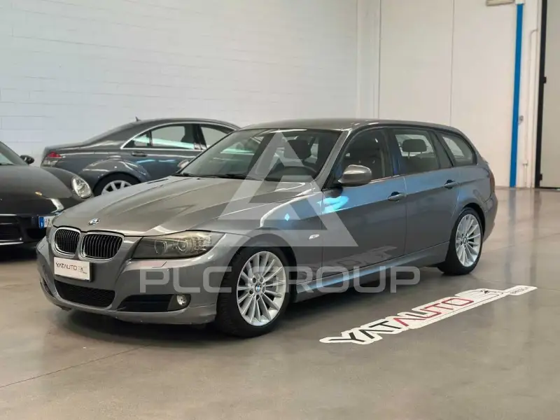 2010 BMW 320