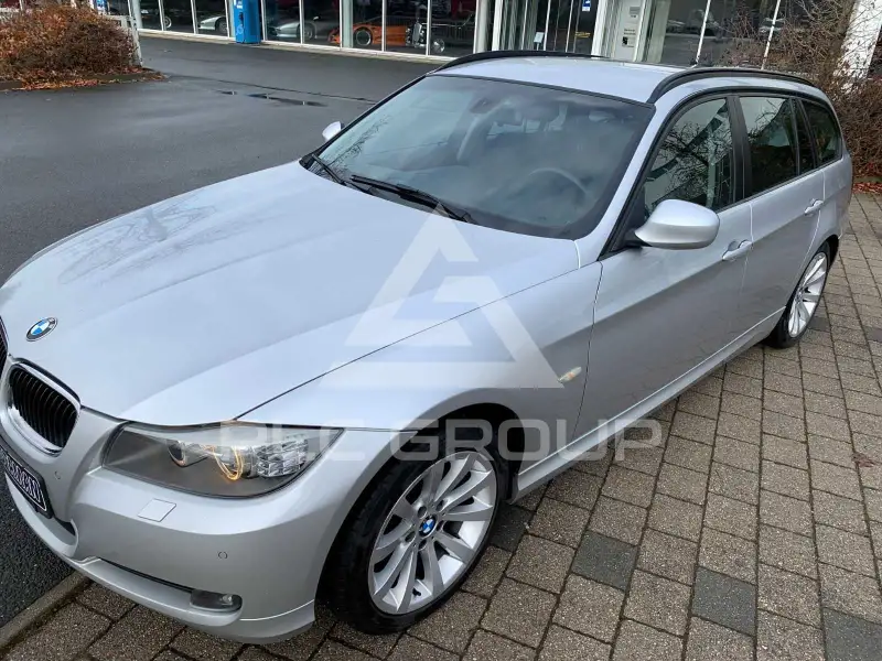2010 BMW 320