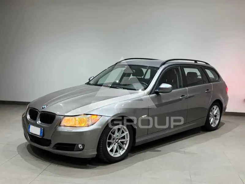 2010 BMW 320