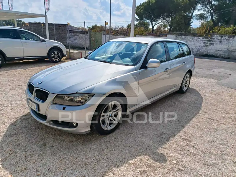 2010 BMW 320