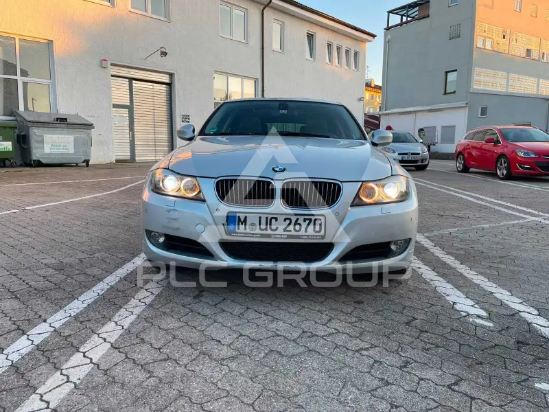 2010 BMW 320
