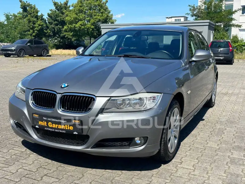 2010 BMW 320