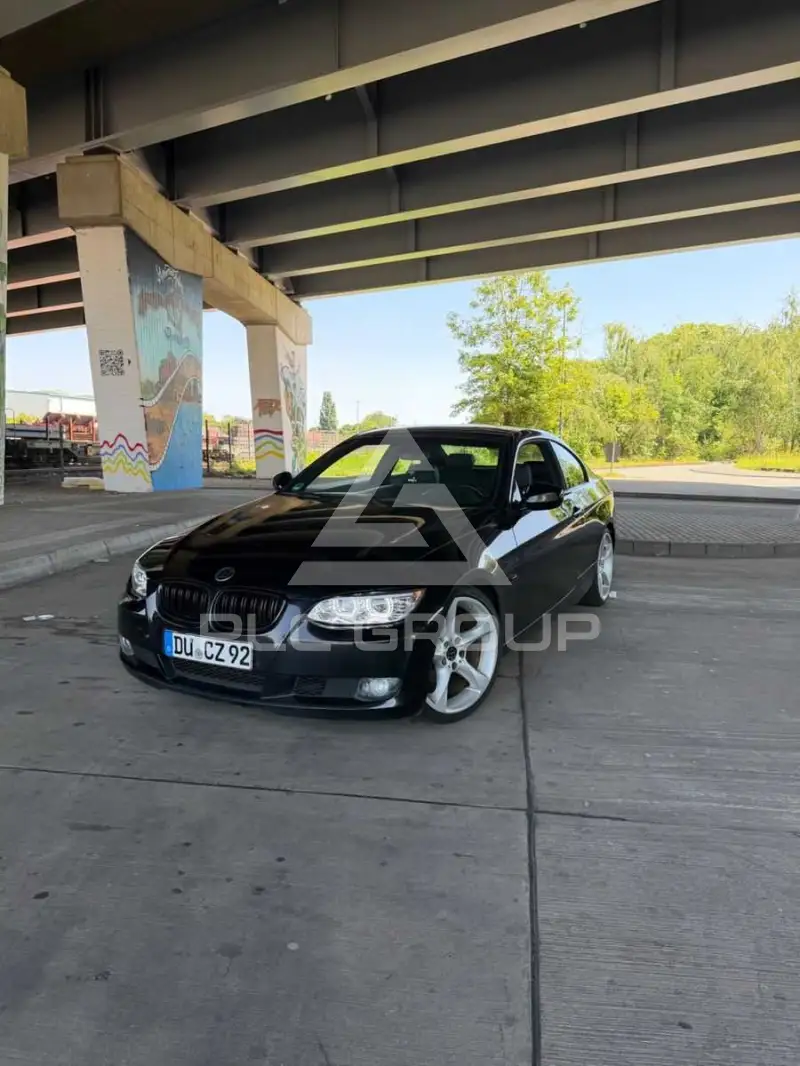 2010 BMW 320