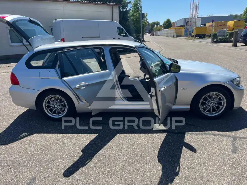 2010 BMW 320