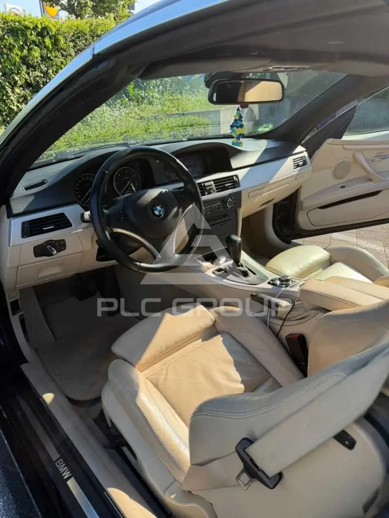 2010 BMW 320