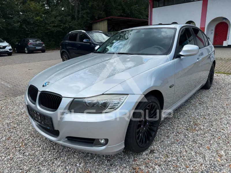2010 BMW 320