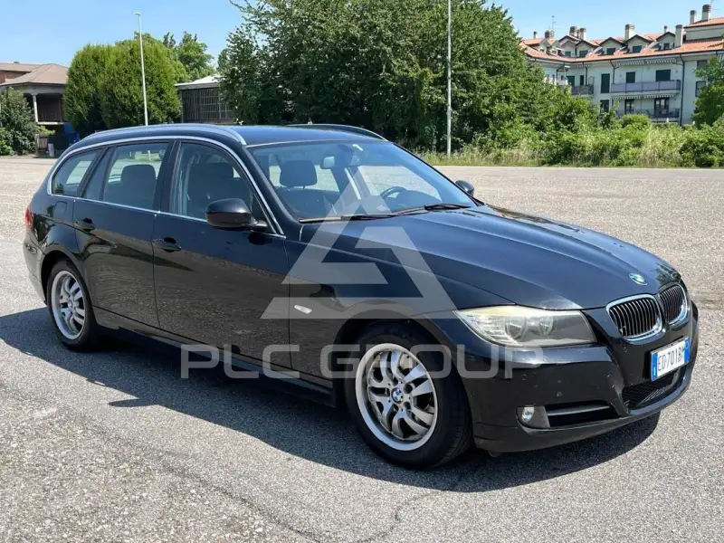 2010 BMW 320
