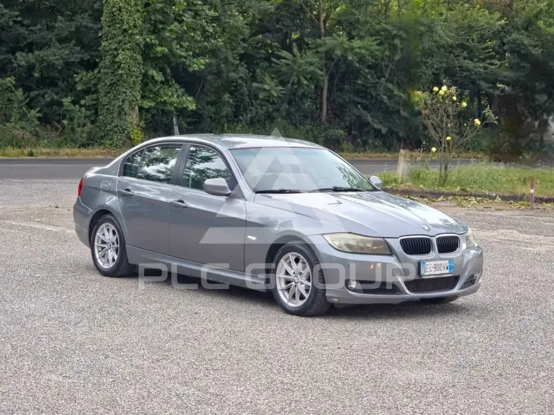 2010 BMW 320